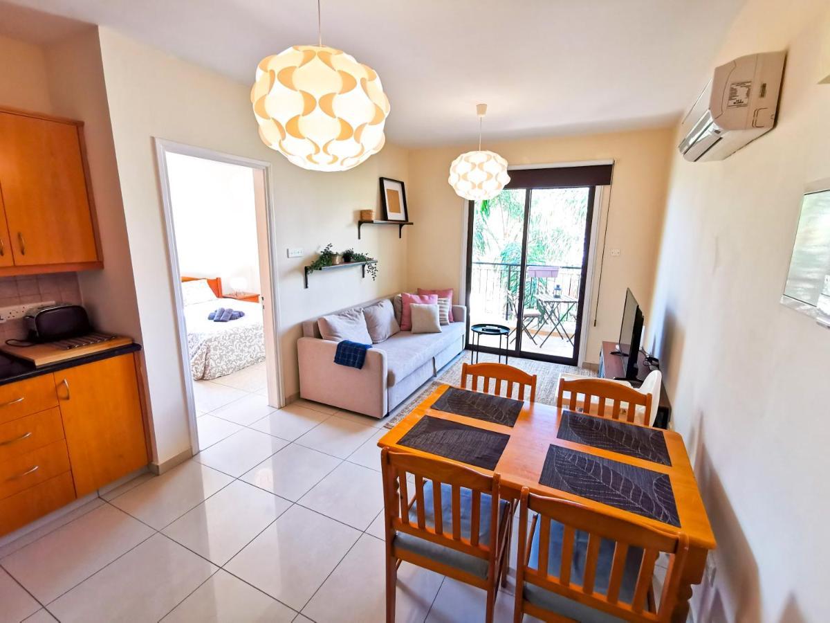 Sunny Pool Apartment 沃罗里尼 外观 照片