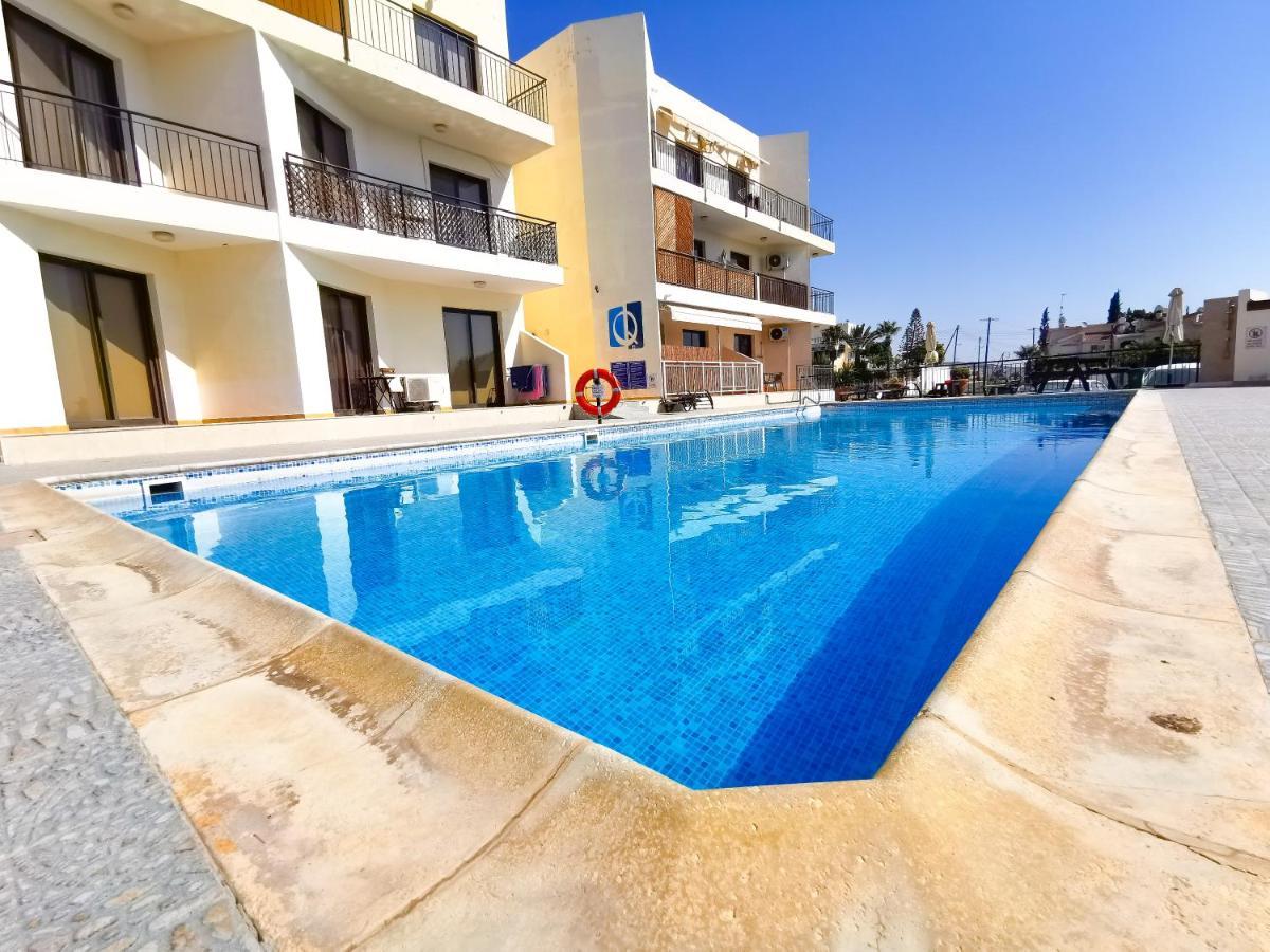 Sunny Pool Apartment 沃罗里尼 外观 照片